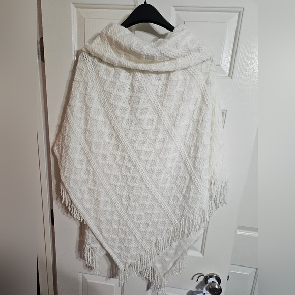 Mixit Womens One Size Cream Acrylic Knit Hooded Poncho Boho Cottagecore Layering - Picture 3 of 5
